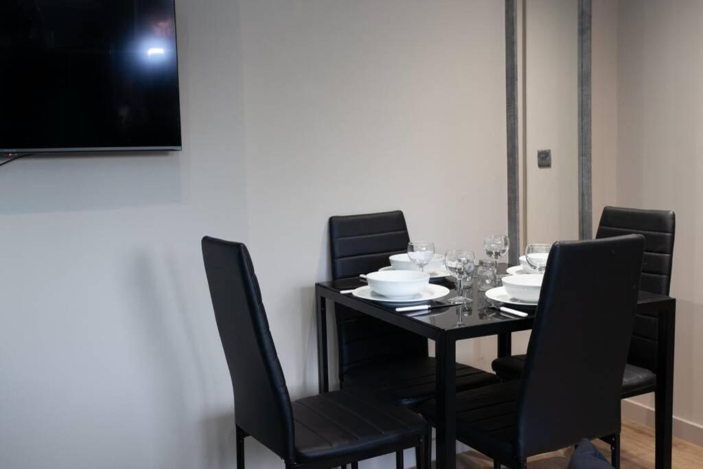 Stylish Central Location 2Bd Apartment Wigan Luaran gambar