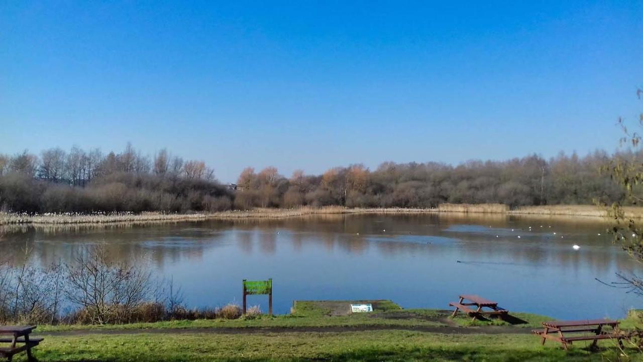 Stylish Central Location 2Bd Apartment Wigan Luaran gambar